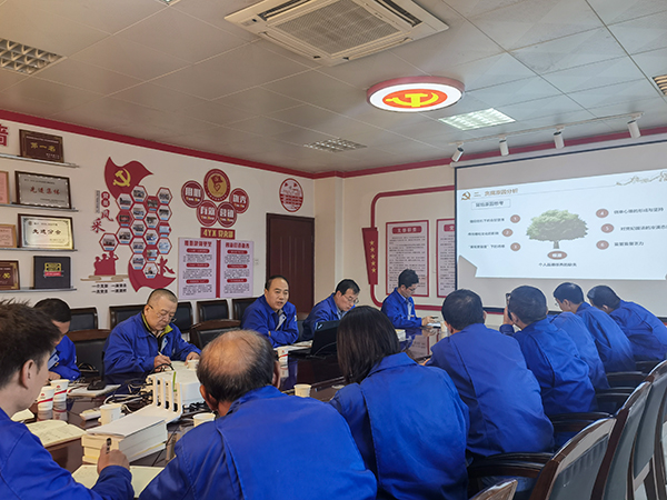 5月6日，公司領導王社教為第二片區(qū)學員講授黨課 (2)   600.jpg