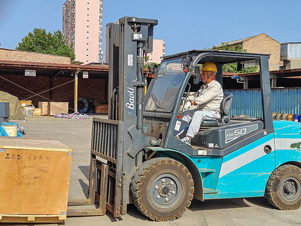 1719295380235236.jpeg 采供部人員在酷暑期間作業(yè) 600.jpg