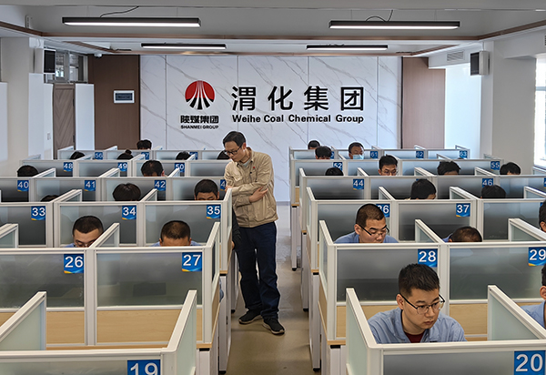 7月初，動力車間組織員工舉行第二季度業(yè)務(wù)考試.jpg