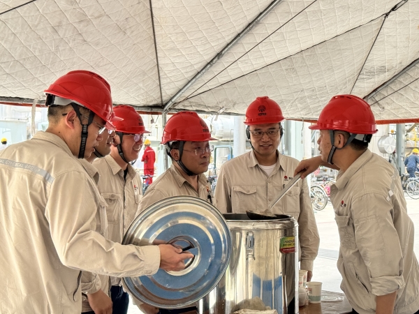 031751526649161069.jpg 查看后勤保障情況.jpg