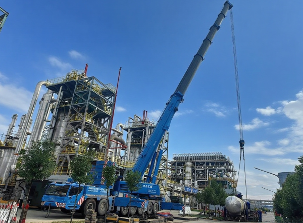 281756344039949414.png 檢修現(xiàn)場吊裝作業(yè).png